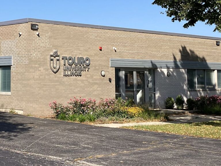 Touro University Illinois Physician Assistant Program