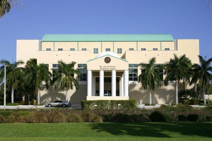 Florida International University Herbert Wertheim College of Medicine Physician Assistant Program