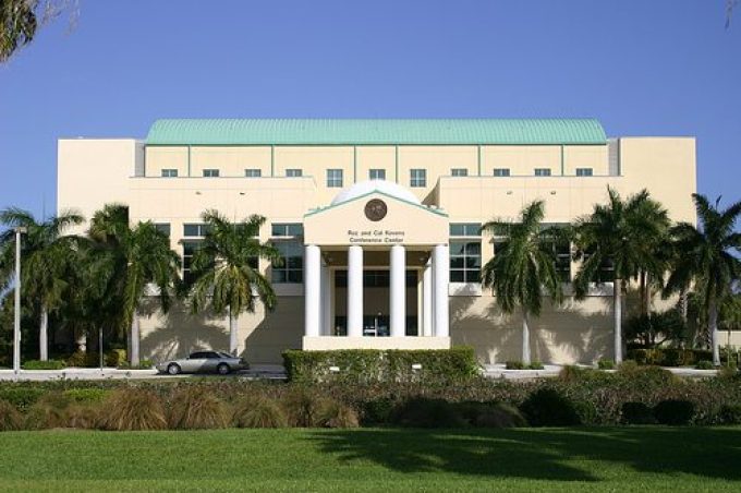 Florida International University Herbert Wertheim College of Medicine Physician Assistant Program